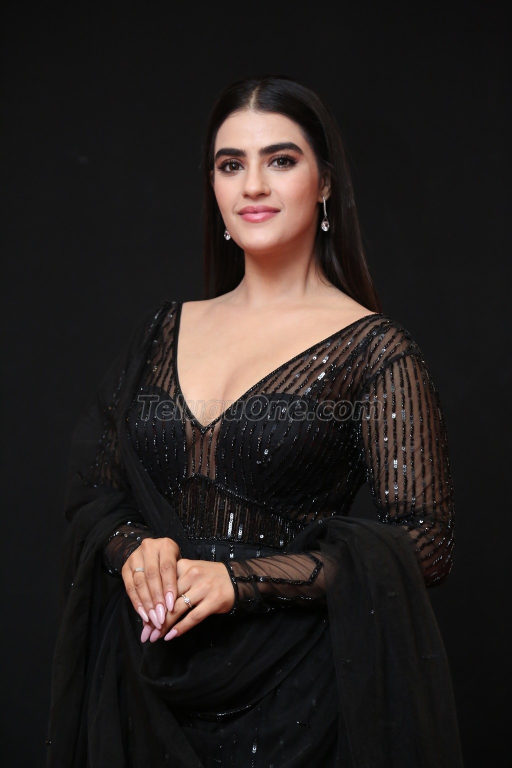 Kavya Thapar Latest Photos